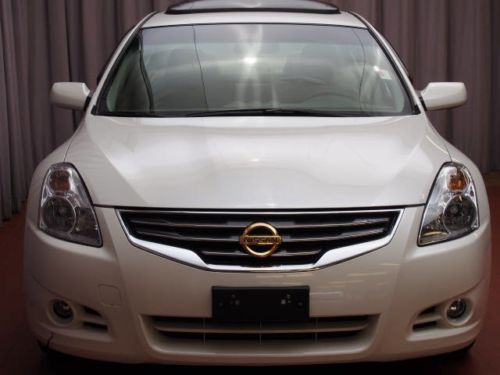 ONE OWNER CLEAN CARFAX WARRANTY AUTOMATIC LOADED, image 4