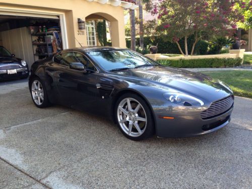 Aston martin v8 vantage