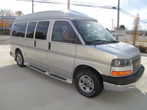 High top conversion van! power sofa ! 22&#039; flat tv ! dvd system! no reserve ! 03