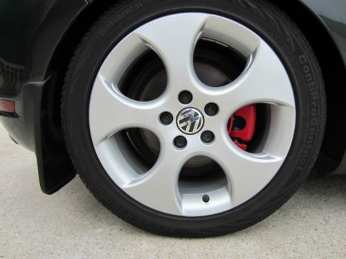 2010 Volkswagen GTI Autobahn Hatchback 2-Door 2.0L, image 6