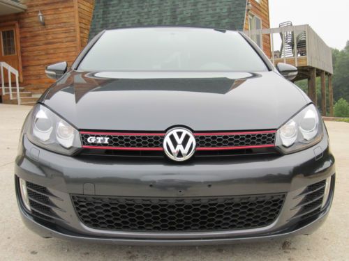 2010 Volkswagen GTI Autobahn Hatchback 2-Door 2.0L, image 7