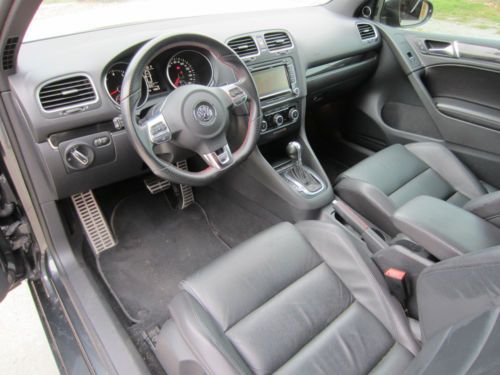 2010 Volkswagen GTI Autobahn Hatchback 2-Door 2.0L, image 13
