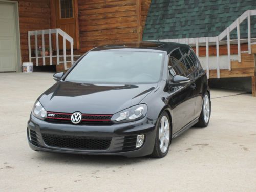 2010 Volkswagen GTI Autobahn Hatchback 2-Door 2.0L, image 22