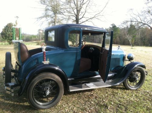 1929 model a ford coupe with rumble seat