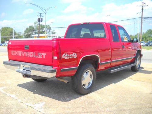 1998 Chevy Cheyenne 4X4 extended cab silverado sierra 129,000 original miles, image 2