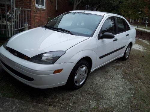 2003 ford focus lx sedan 4-door 2.0l