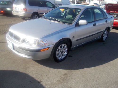 2001 volvo s40, no reserve