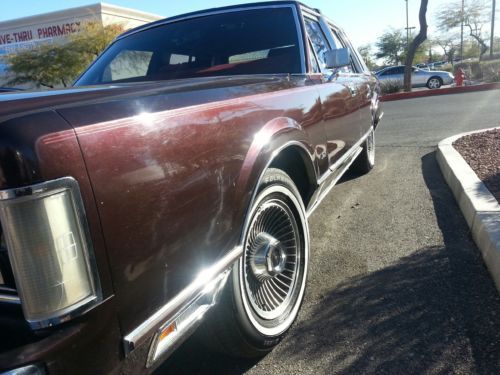 1988 LINCOIN towncar, image 2