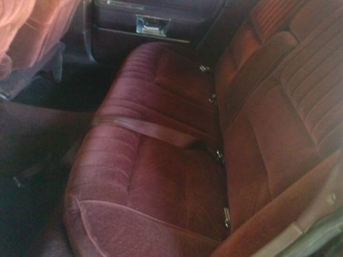 1988 LINCOIN towncar, image 13
