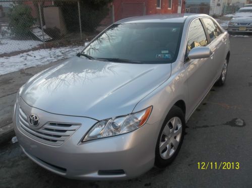 2009 toyota camry le sedan 4-door 2.4l