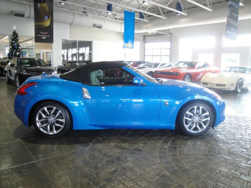 Rare accident-free 2010 nissan 370z touring convertible with only 13,301 miles!