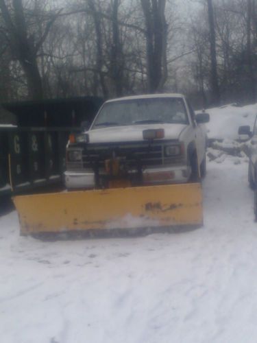 1991 chevy cheyene c2500 plow pickup truck