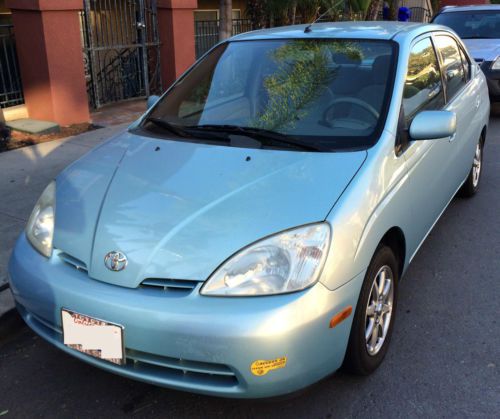 2001 toyota prius base sedan 4-door 1.5l no reserve