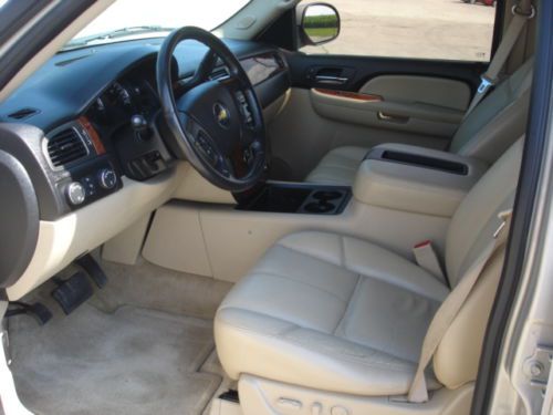 2007 Chevrolet Tahoe LTZ 4x4 Sport Utility 4-Door 5.3L 104k Miles, image 9