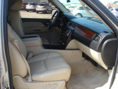 2007 Chevrolet Tahoe LTZ 4x4 Sport Utility 4-Door 5.3L 104k Miles, image 11