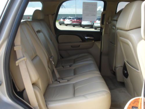 2007 Chevrolet Tahoe LTZ 4x4 Sport Utility 4-Door 5.3L 104k Miles, image 13