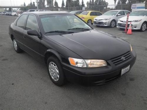 1999 toyota camry le