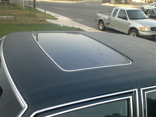 1982 Cadillac Fleetwood Brougham d'Elegance Sedan 4-Door 4.1L, image 3