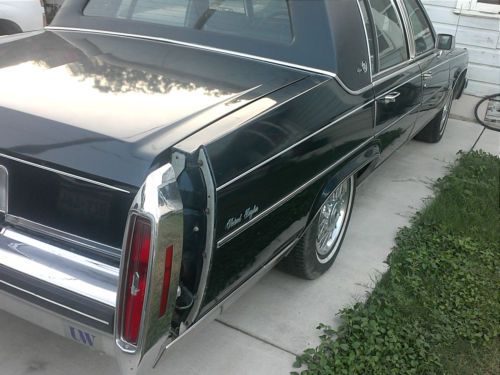 1982 Cadillac Fleetwood Brougham d'Elegance Sedan 4-Door 4.1L, image 4