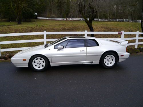 1988 lotus esprit turbo se coupe 38,000 actual miles