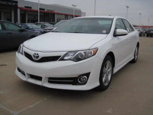 &#039;14 sedan new car