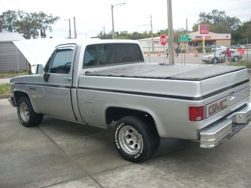 Chevrolet      pick/up with&gt;&gt;&gt;&gt;&gt; new engine  /   ********  air conditioning&lt;&lt;&lt;&lt;&lt;