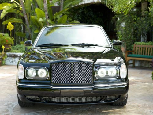 Bentley: arnage r 2001 bentley black sedan / black interior 4 door 25k miles!