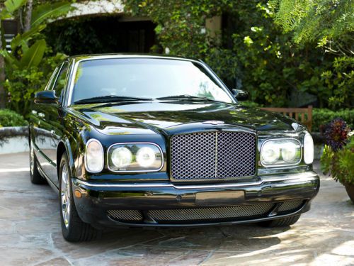 Bentley: Arnage R 2001 Bentley Black sedan / Black Interior 4 door 25k miles!, image 2