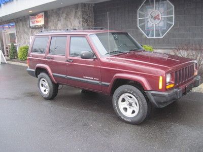 2001 jeep cherokee 4x4 well maintained loaded we finance warranty new tires nice