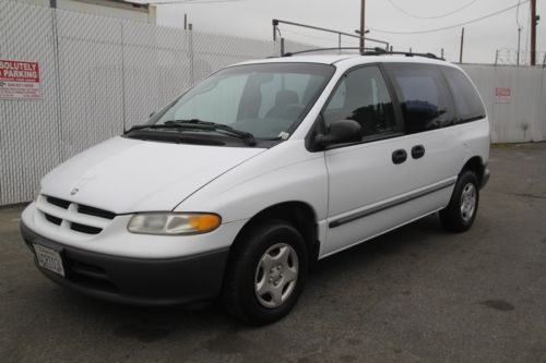 1998 dodge caravan base  automatic 6 cylinder no reserve