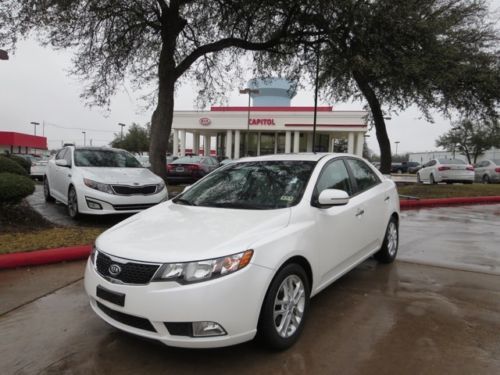 2011 kia forte ex navigation sunroof