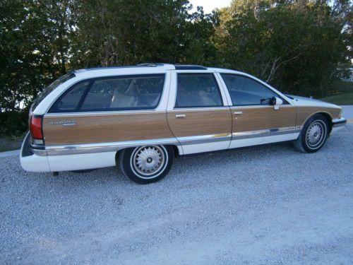 1992 Buick Roadmaster Station Wagon, image 4