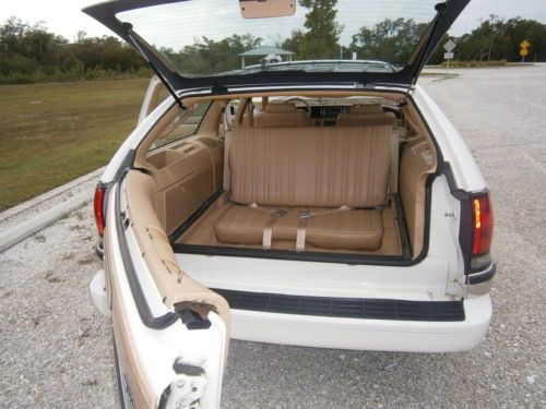 1992 Buick Roadmaster Station Wagon, image 8