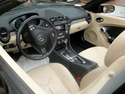 2006 Mercedes Benz hardtop convertible, image 3