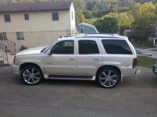 2006 cadillac escalade base suv - low miles