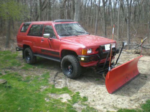 1986 toyota 4runner dlx sport utility 2-door 2.4l