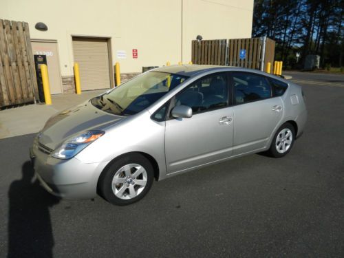 2005 toyota prius base hatchback 4-door 1.5l