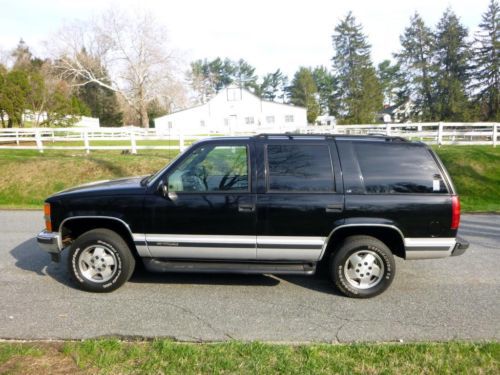 1995 chevrolet tahoe 4x4 one owner low miles no reserve