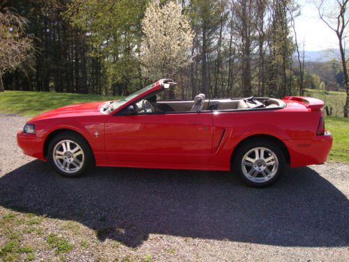 2001 ford mustang base convertible 2-door 3.8l