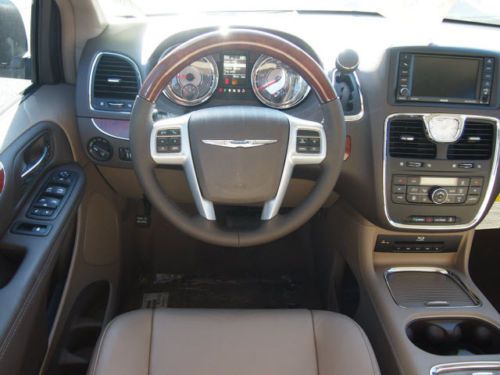 Limited New 3.6L V6 NAV DVD Leather Loaded T&C Van Warranty Forever We Finance, image 6