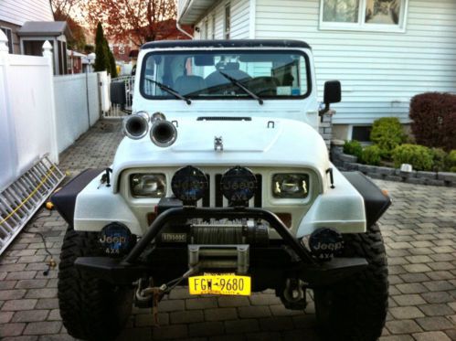 1990 jeep wrangler islander sport utility 2-door 4.2l