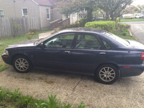 2003 volvo s40 base sedan 4-door 1.9t