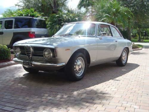 1967 alfa romeo gtv step nose (scalino) silver european model