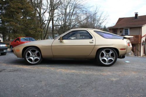 1982 porsche 928 gold