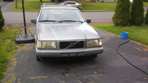 1990 volvo 740 base wagon 4-door 2.3l