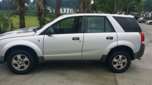 Silver 2003 saturn vue actual low miles 48270  clean title clean carfax