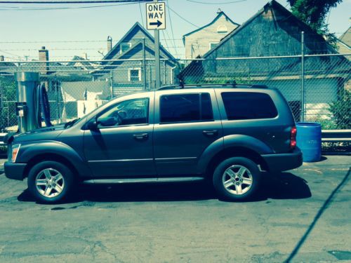 Nicely kept truck. winter ready, hugh cargo space, or just a family car 3r seat