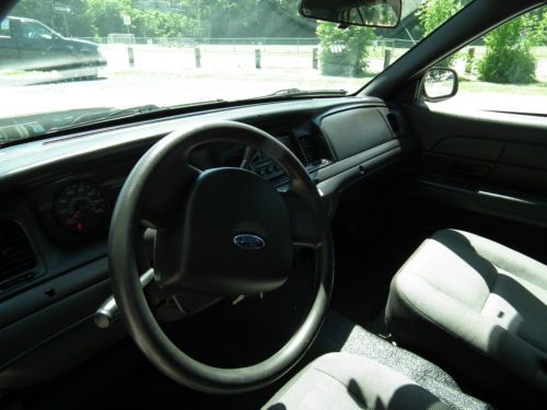 2008 Ford Crown Victoria Police Interceptor Retired Police Cruiser, image 4