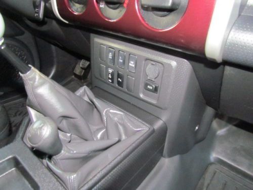 2007 Toyota FJ Cruiser Manual Transmission, image 8