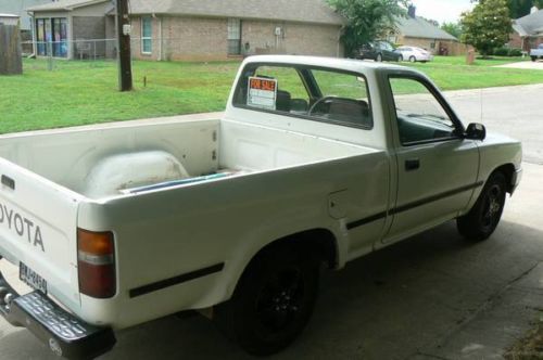 1991 Small Toyota White Truck Automatic 4 cyl engine with AC  that works, US $2,400.00, image 2